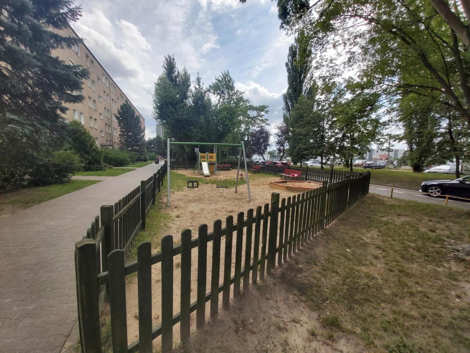 Homestay 2050 Zwyciestwa 23 - Tanie - Samodzielne Zameldowanie - Self Check In Poznan